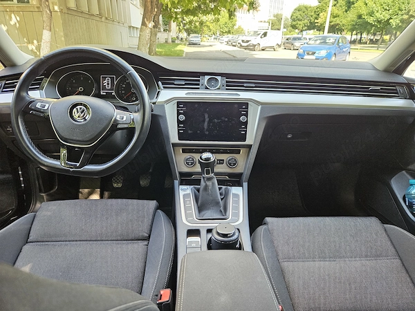 VOLKSWAGEN Passat 2019 — imagine 2