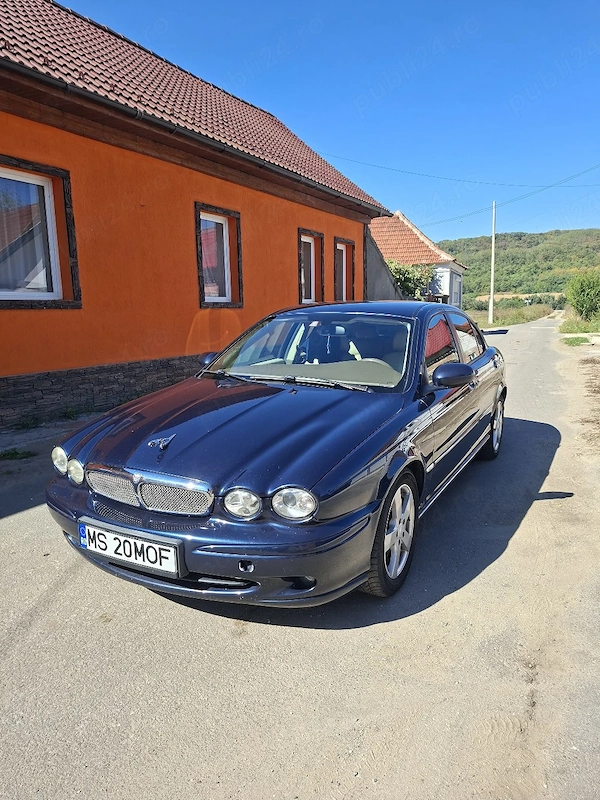 JAGUAR X-Type