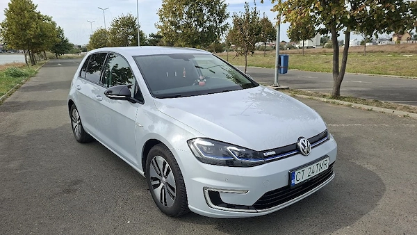 VOLKSWAGEN Golf 2018 — imagine 4