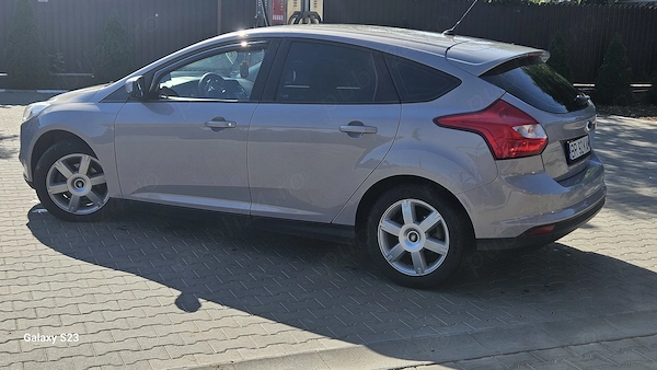 FORD Focus 2011 — imagine 6