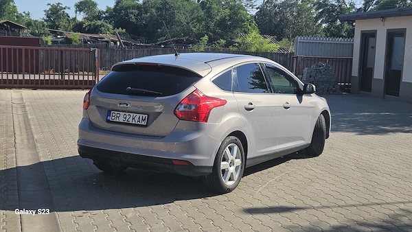 FORD Focus 2011 — imagine 4