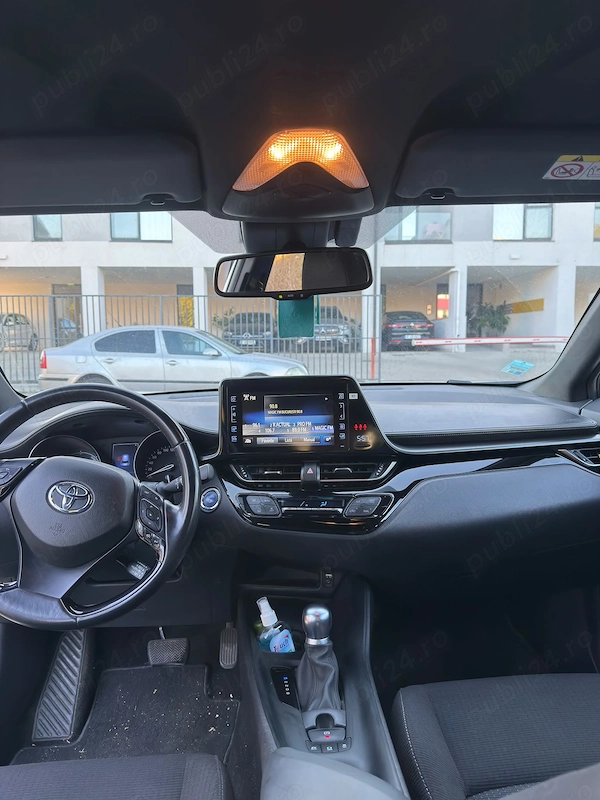 TOYOTA C-HR 2019 — imagine 4