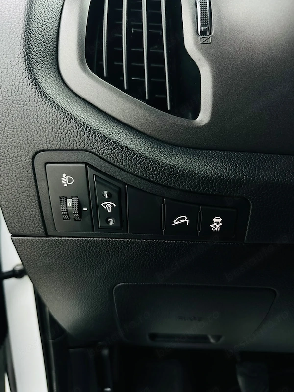 KIA Sportage 2013 — imagine 14