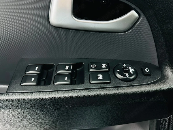 KIA Sportage 2013 — imagine 13
