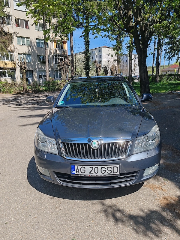 SKODA Octavia 2011 — imagine 9