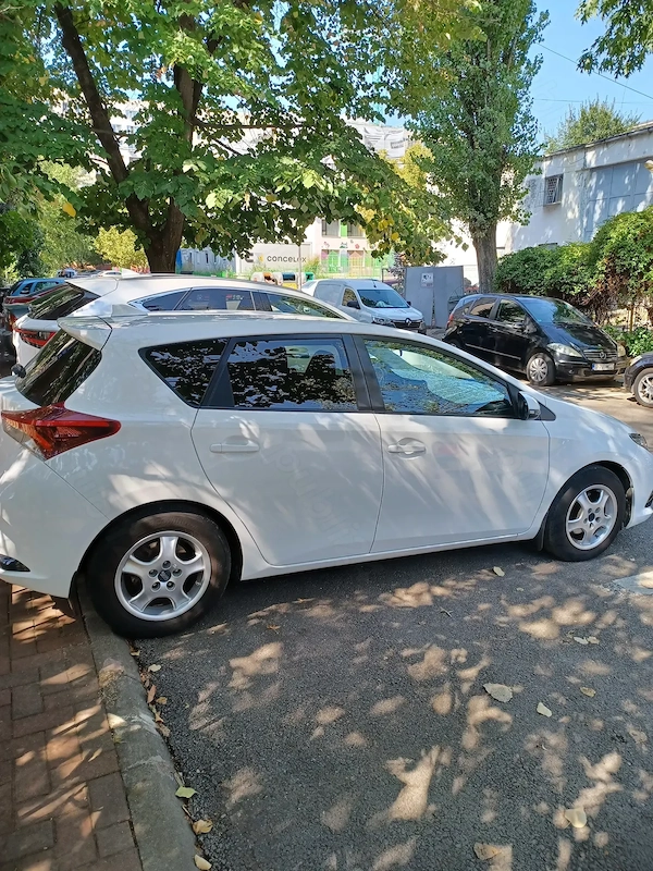 TOYOTA Auris 2016 — imagine 2