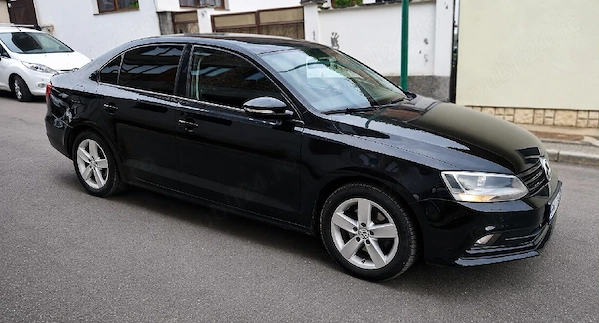 VOLKSWAGEN Jetta 2015 — imagine 3