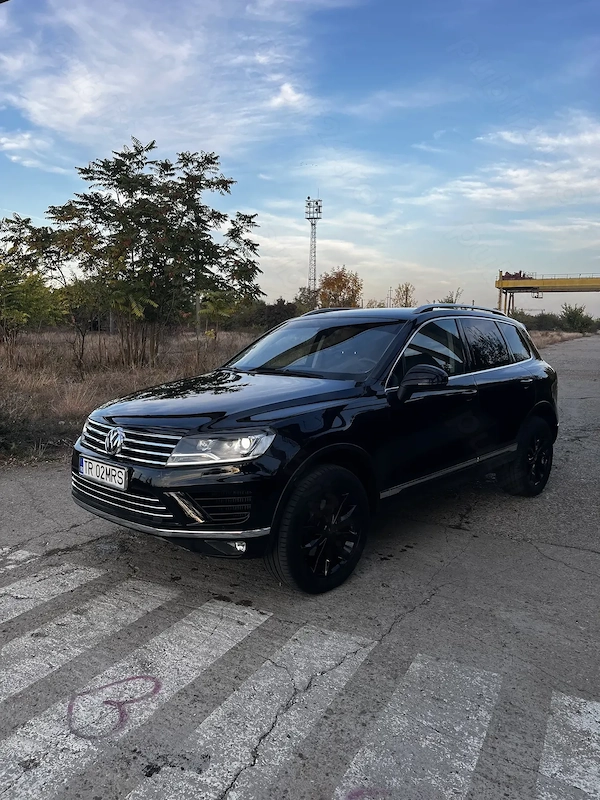 VOLKSWAGEN Touareg 2018 — imagine 3