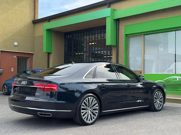 AUDI A8 2015 — imagine 3