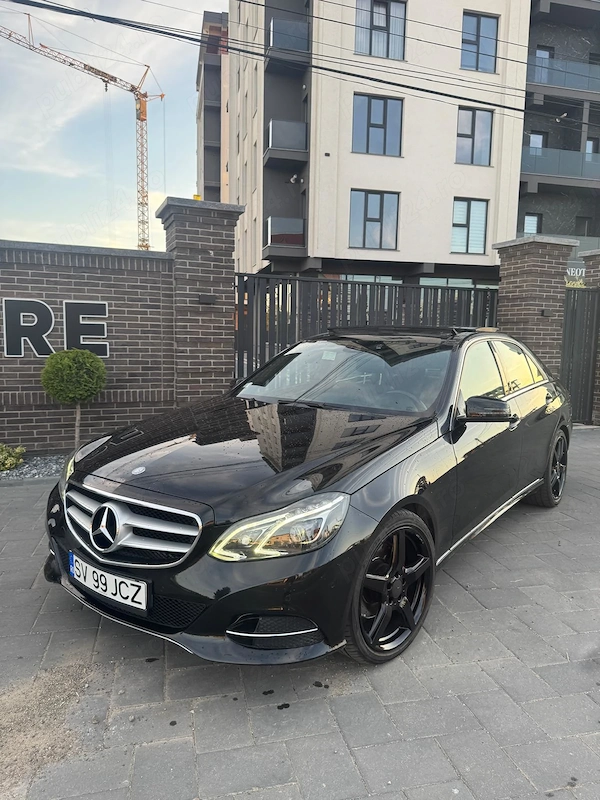 MERCEDES-BENZ E-Class