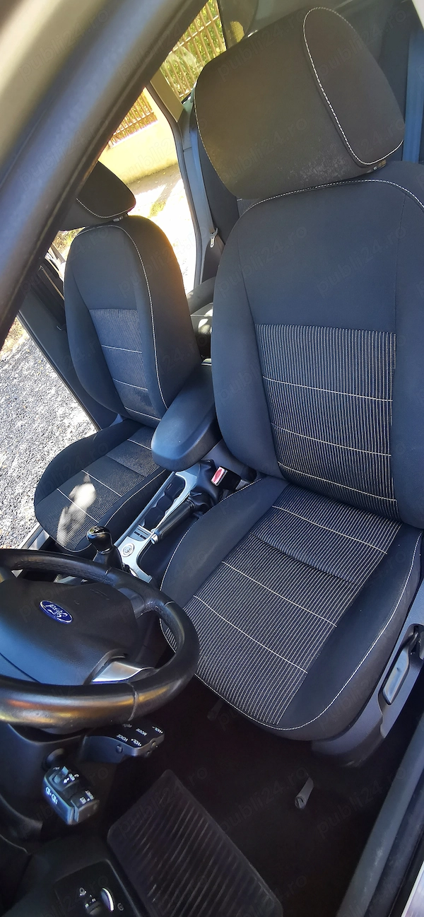 FORD Focus 2010 — imagine 3