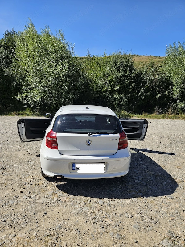 BMW 1 Series 2011 — imagine 7