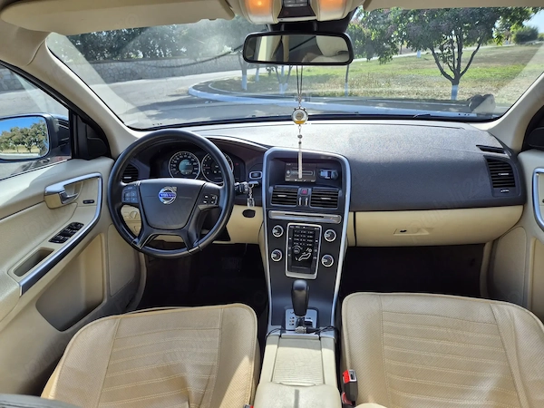 VOLVO XC60 2012 — imagine 7
