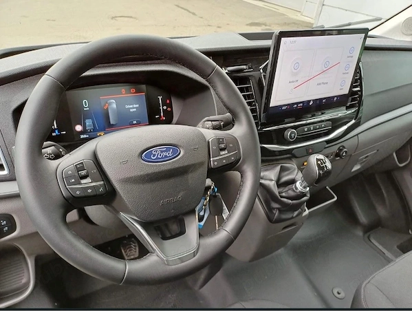 FORD Transit 2024 — imagine 4