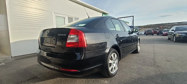 SKODA Octavia 2010 — imagine 4