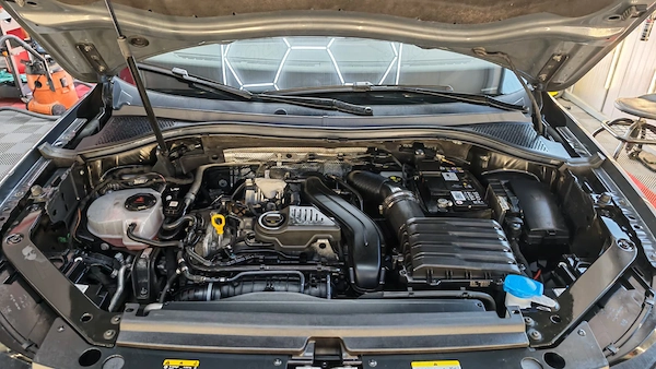 VOLKSWAGEN Tiguan 0 — imagine 8
