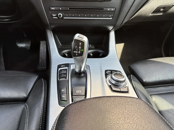 BMW iX3 2011 — imagine 13