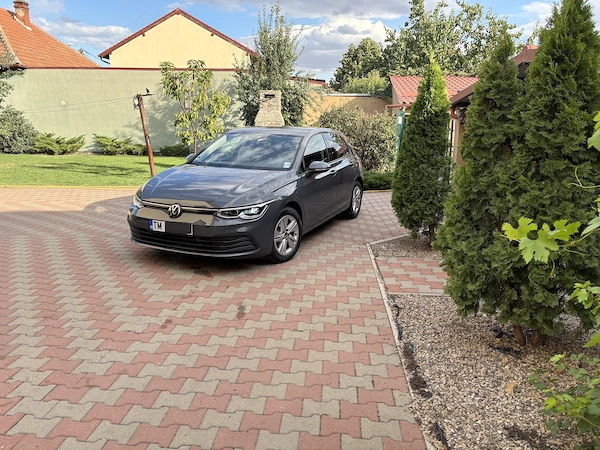 VOLKSWAGEN Golf 2023 — imagine 3