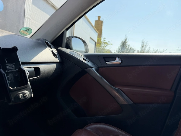 VOLKSWAGEN Tiguan 2009 — imagine 18