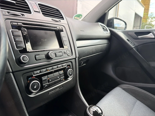 VOLKSWAGEN Golf 2012 — imagine 15