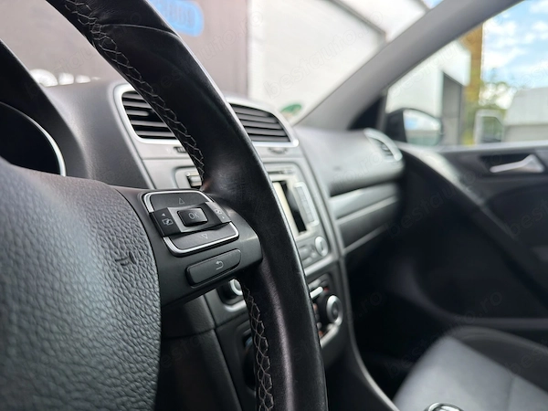 VOLKSWAGEN Golf 2012 — imagine 17