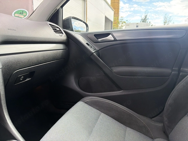 VOLKSWAGEN Golf 2012 — imagine 16