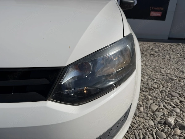 VOLKSWAGEN Polo 2012 — imagine 4