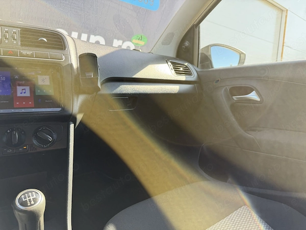 VOLKSWAGEN Polo 2012 — imagine 12