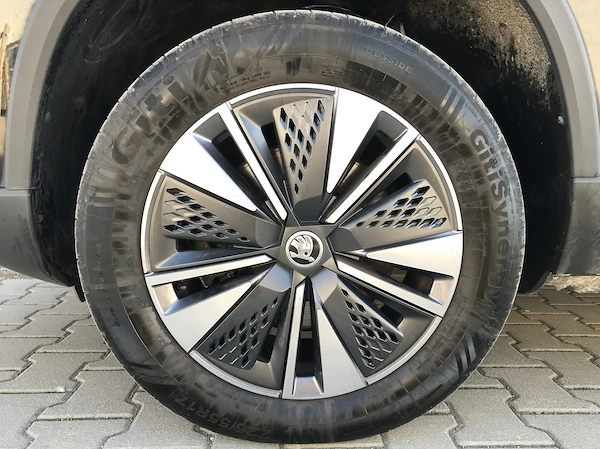 SKODA Karoq 2022 — imagine 20