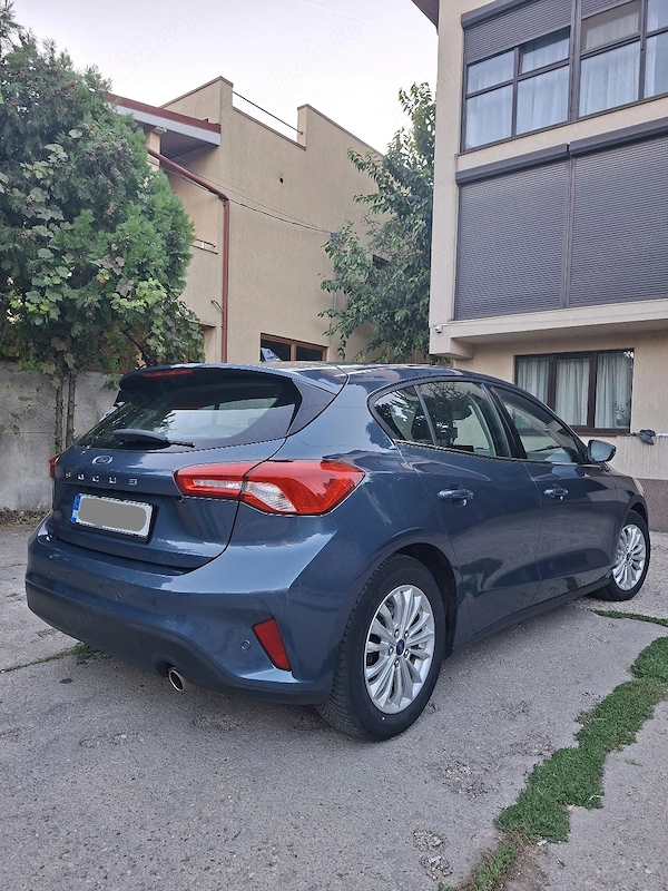 FORD Focus 2020 — imagine 7