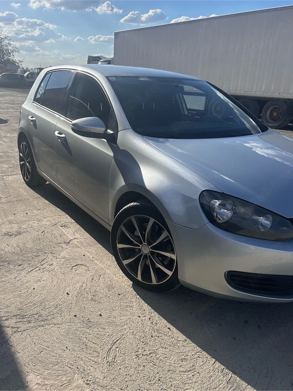 VOLKSWAGEN Golf 2012 — imagine 5