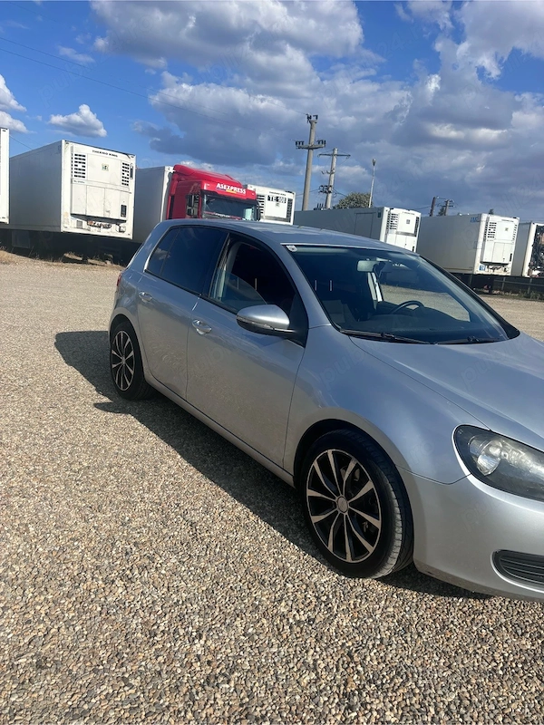 VOLKSWAGEN Golf 2012 — imagine 6