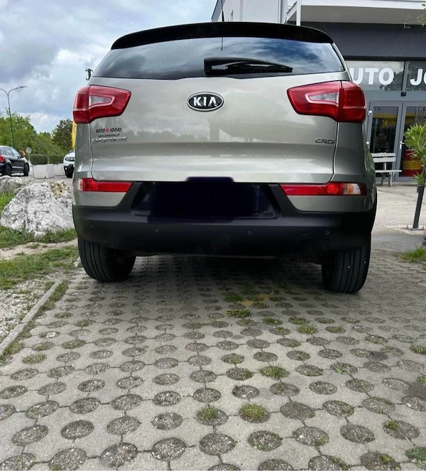 KIA Sportage 2011 — imagine 2