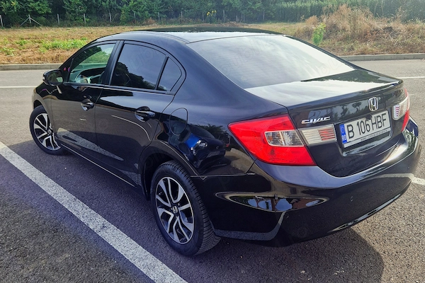 HONDA Civic 2015 — imagine 3