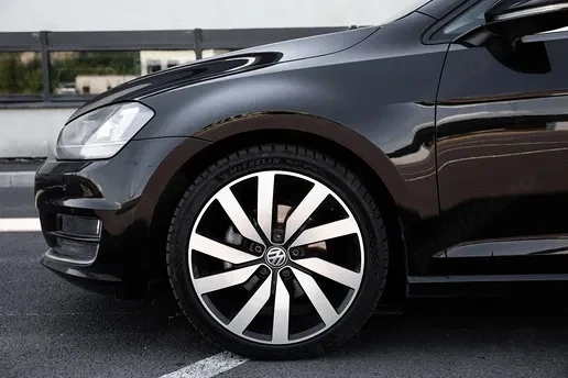VOLKSWAGEN Golf 2014 — imagine 3