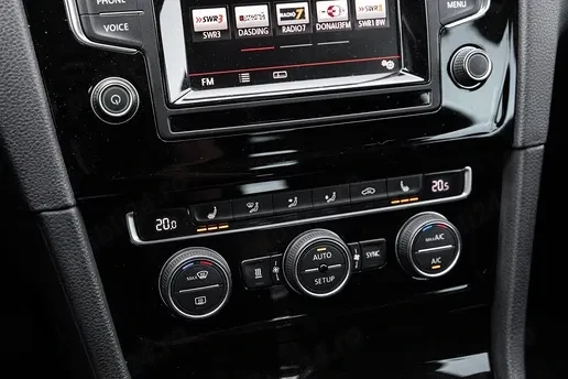 VOLKSWAGEN Golf 2014 — imagine 6