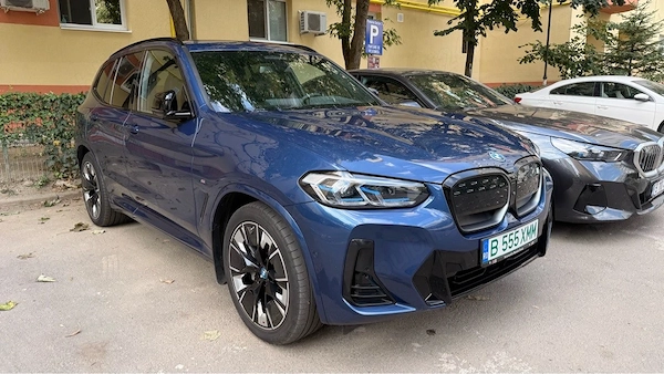 BMW iX3 2022 — imagine 2