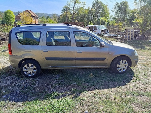 DACIA Logan 2009 — imagine 3