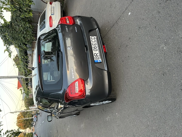 SUZUKI Swift 2021 — imagine 3