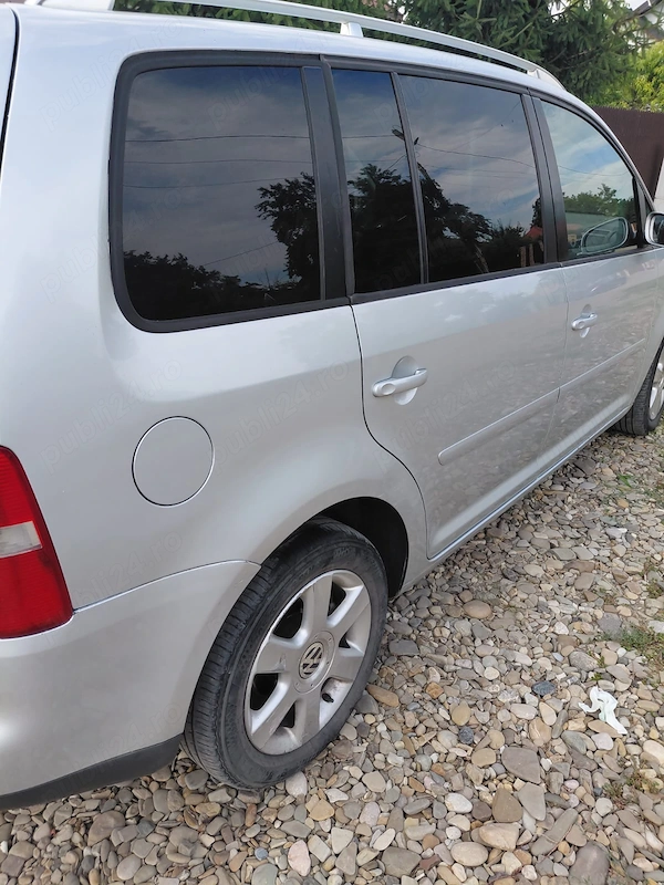 VOLKSWAGEN Touran 2003 — imagine 3