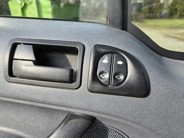 FORD Transit Connect 2012 — imagine 10