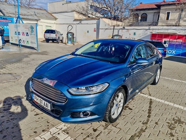 FORD Mondeo 2019 — imagine 3