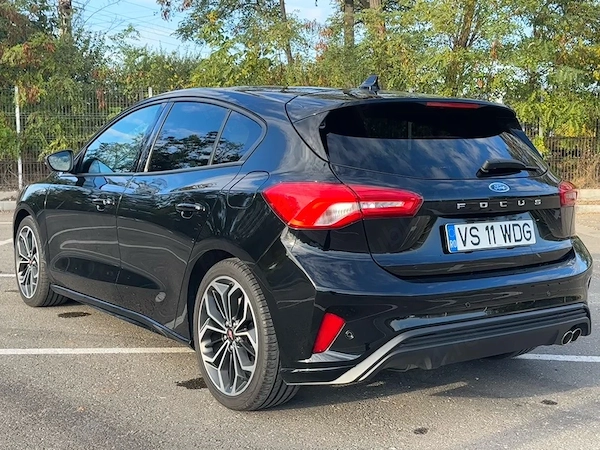 FORD Focus 2019 — imagine 3