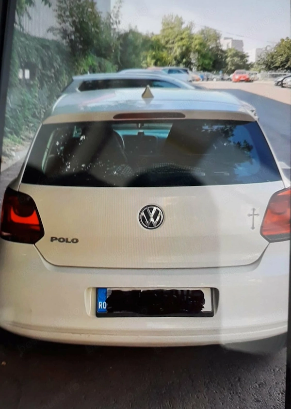 VOLKSWAGEN Polo 2011 — imagine 3