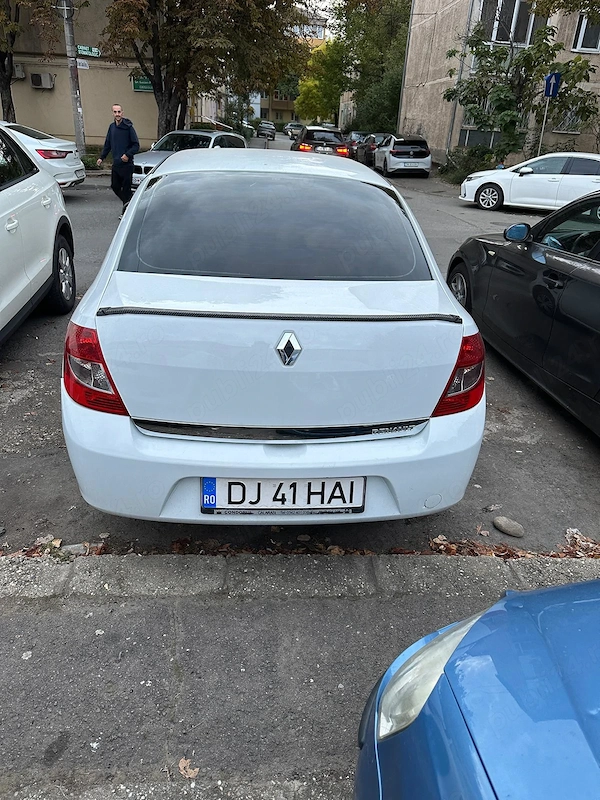 RENAULT Symbol 2012 — imagine 6