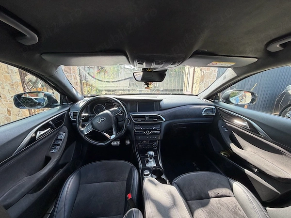 infiniti Q30 S 4x4 2016