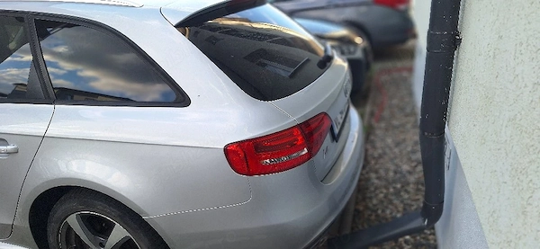 AUDI A4 2009 — imagine 2