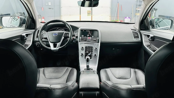 VOLVO XC60 2017 — imagine 6