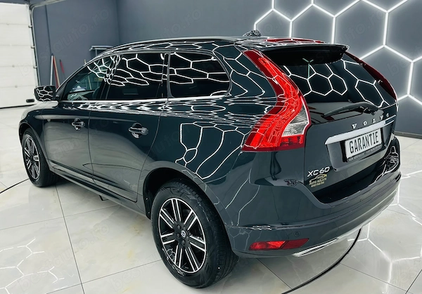 VOLVO XC60 2017 — imagine 3