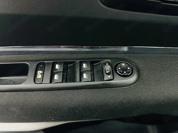 PEUGEOT 3008 2011 — imagine 13